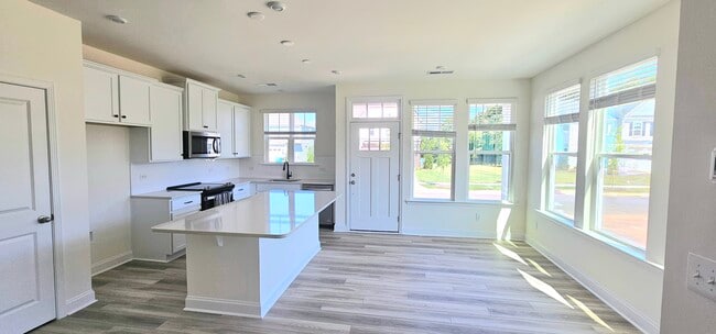 Building Photo - 1534 Cedar Tree Dr