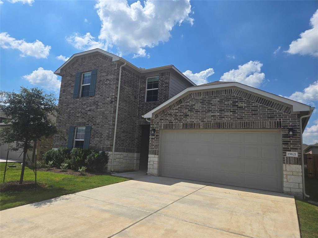 Foto principal - 19621 Ann Richards Ave