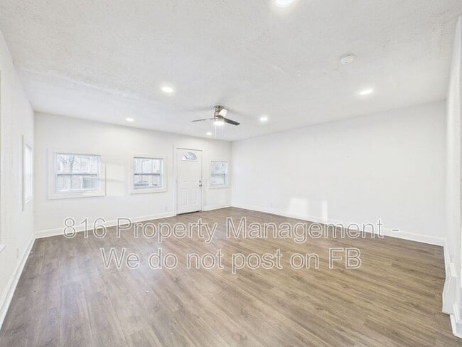 Foto del edificio - 1513 Rowland Ave