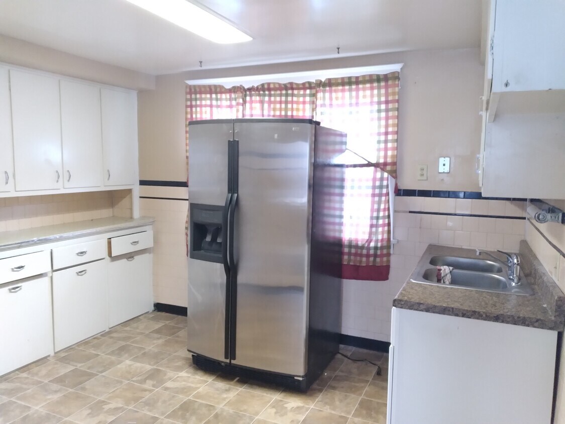 260 Hastings Ave Unit Upper, Buffalo, NY 14215 Apartments in Buffalo