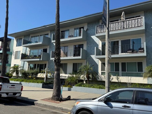 Foto del edificio - Modern Alamitos Beach 2 bedroom Condo plus...