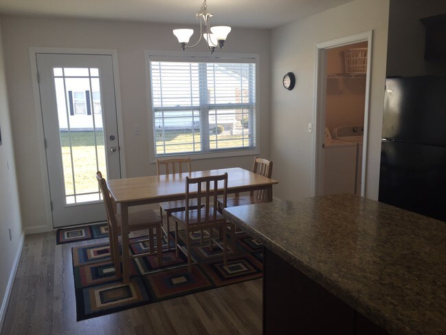 1324 Comedor - Indian Meadows