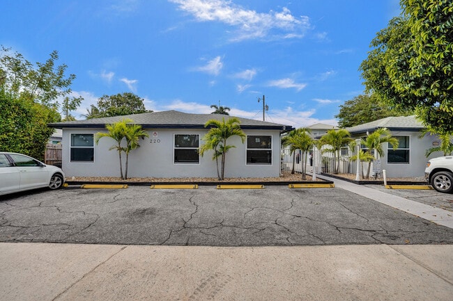 Building Photo - 220 Walton Blvd