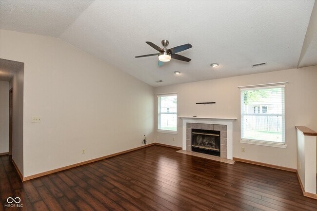 Foto del edificio - 1136 Branigin Creek Ct