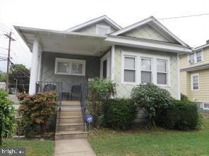 Foto del edificio - 703 Willitts Ave