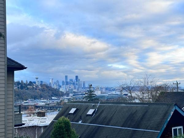 Photo - 2012 Thorndyke Ave W (Seattle, WA)