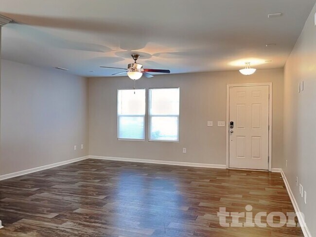 Building Photo - 1082 Bitting Hall Cir