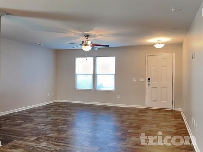 Foto del edificio - 1082 Bitting Hall Cir