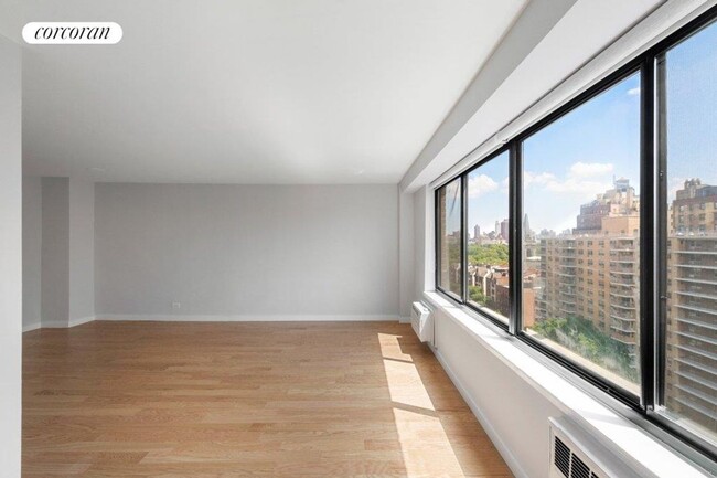 Building Photo - 382 Central Prk W