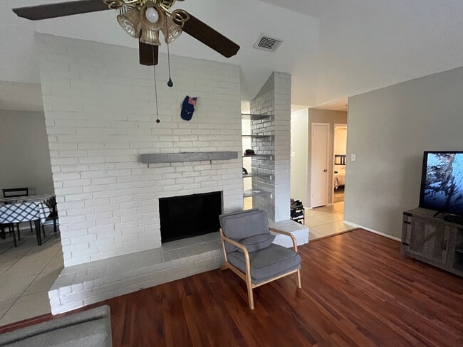 Building Photo - 24131 Tayloe House Ln