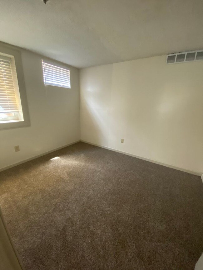 Foto del edificio - 4327 W Bethany Dr