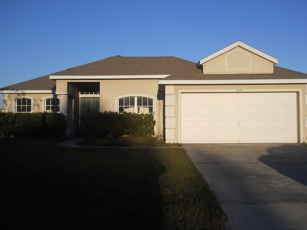 Foto principal - 919 Albertville Ct