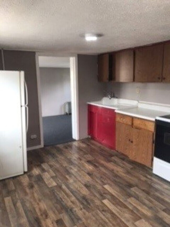 35 Vine St Unit 35 Vine Street APT 2, Tamaqua, PA 18252 Room for Rent