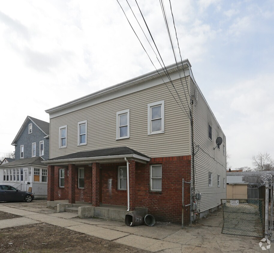 Building Photo - 120 Linden Ave