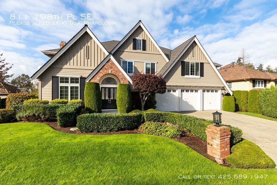 Deluxe Sammamish Home with Lake Views! House Rental in Sammamish, WA