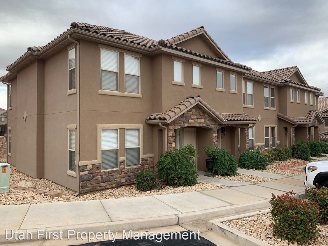 Primary Photo - 3 br, 2.5 bath House - 3419 S River Road #40