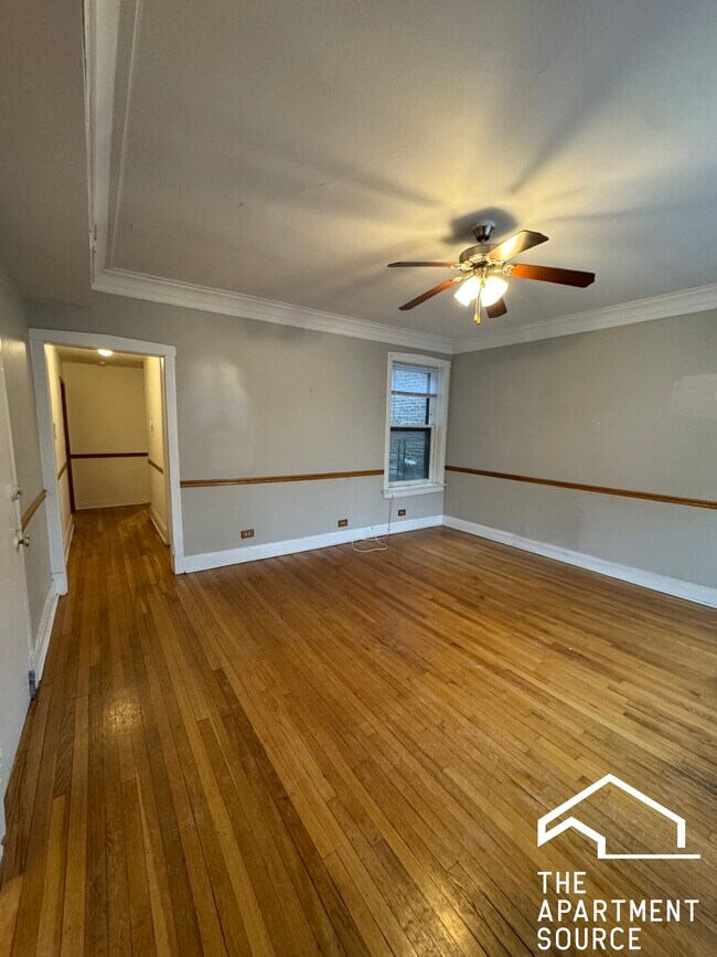Foto del edificio - 4607 N Western Ave