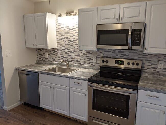 Foto del edificio - 25D Pine Ln