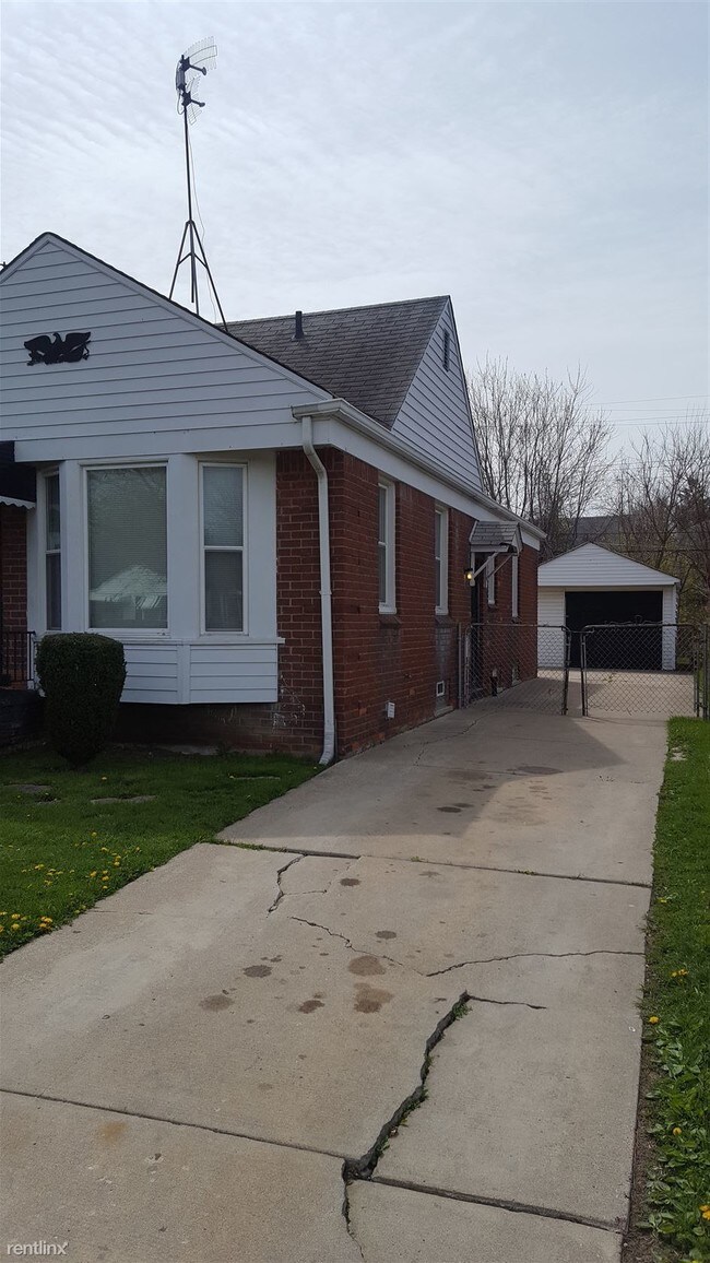 Foto del edificio - 14034 E State Fair St