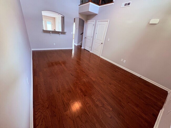 Foto del edificio - Stunning Stratford Park Townhome
