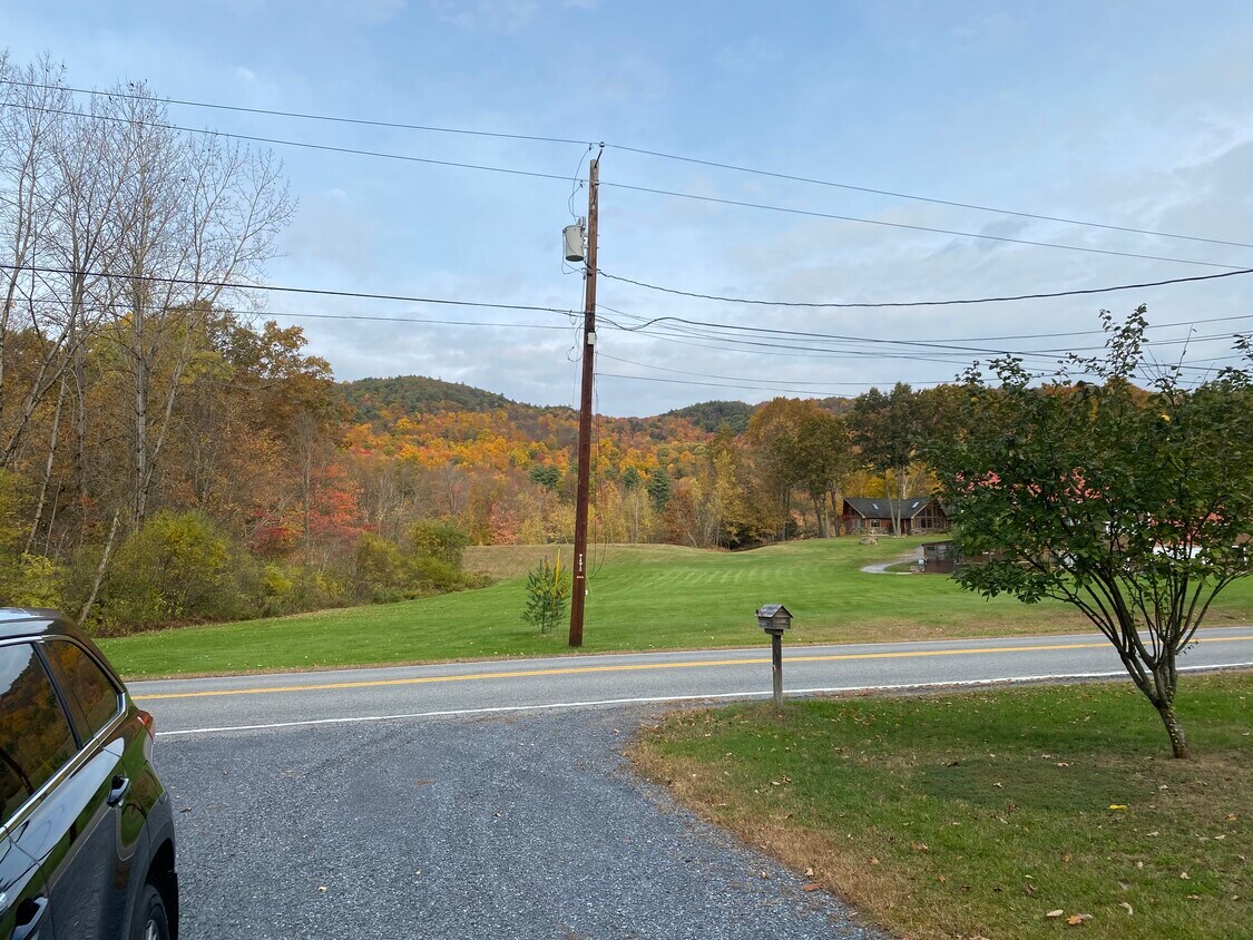 Foto principal - 266 Old Saratoga Rd