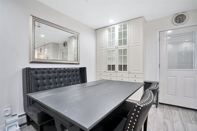Foto del edificio - 1457 48th St