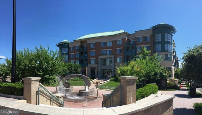 Building Photo - 1450 Emerson Ave