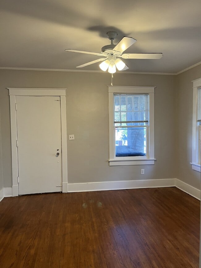 Building Photo - GREAT LEASE OPPORTUNITY 1 BEDROOM 1 BATH  GREAT LOCATION NASHVILLE, TN