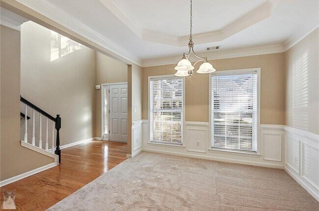 Building Photo - 5145 Oak Hill Terrace