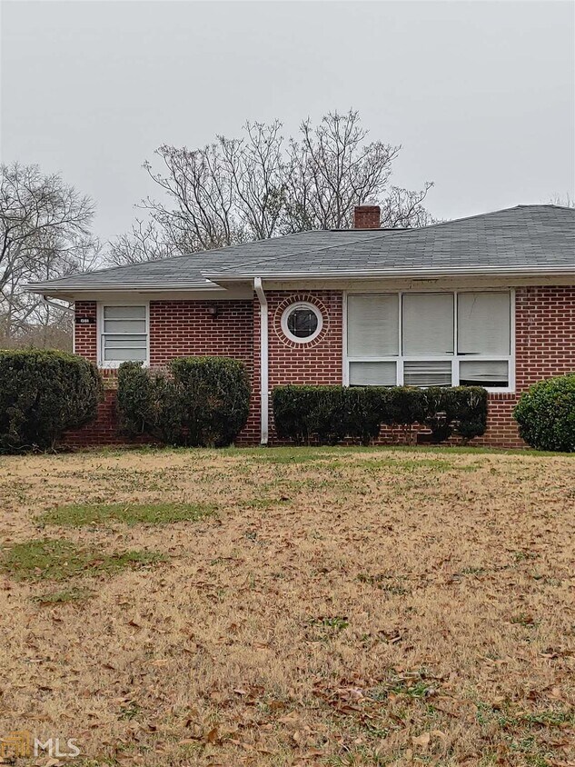 125 W New St, Winder, GA 30680 Apartment for Rent in Winder, GA