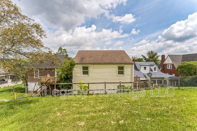 Building Photo - 517 1/2 Hornor Avenue