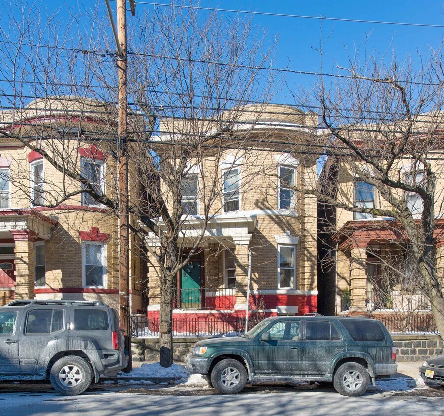 Foto principal - 277 Palisade Ave