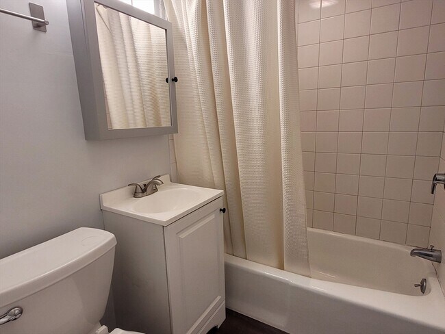 Foto del edificio - 50 Grove St