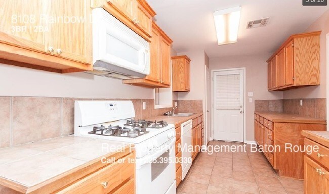 Building Photo - 8108 Rainbow Dr
