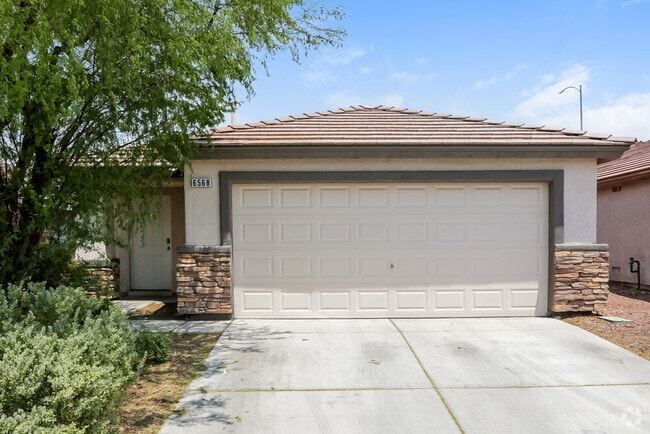 Building Photo - 6568 Duck Hill Springs Dr