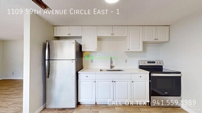 Foto del edificio - 1109 59th Avenue Cir