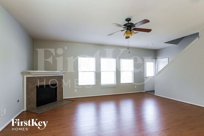 Foto del edificio - 2319 Stiller Ridge Way