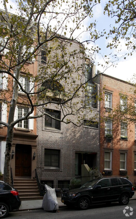 Foto del edificio - 365 W 19th St