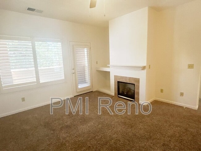 Foto del edificio - 900 S Meadows Pkwy