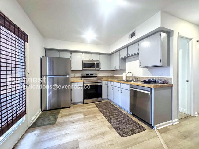 Foto del edificio - 1150 Inca St