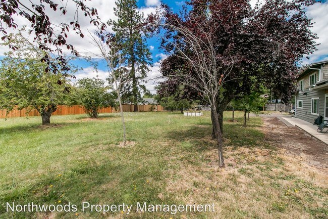 Foto del edificio - 2210 Four Oaks Grange Rd