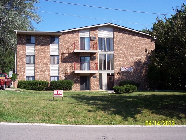 Building Photo - 10628 W Bobolink Ave
