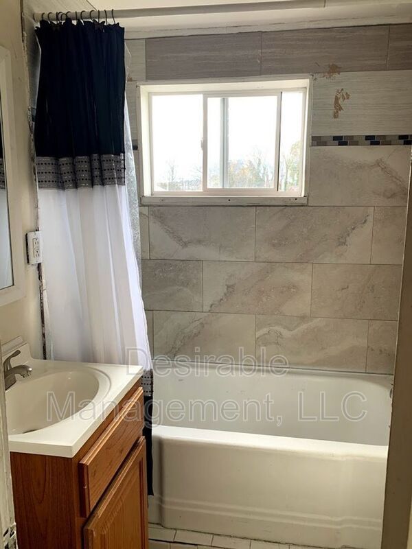 Foto principal - 713 17th St