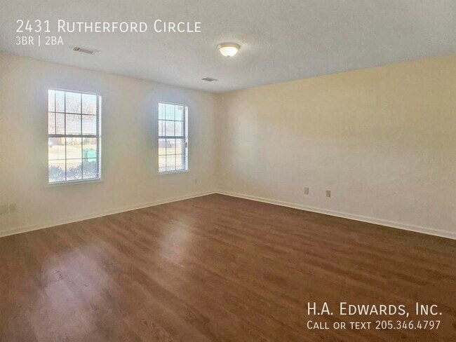 Foto del edificio - 2431 Rutherford Cir