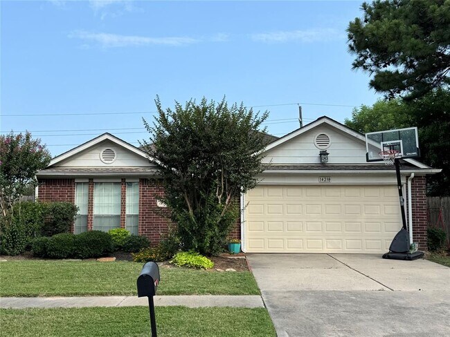 Foto del edificio - 14218 Cypress Meadow Dr