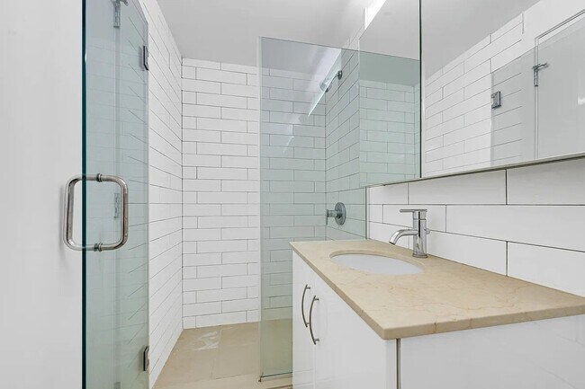 Foto del edificio - 167 Ludlow St