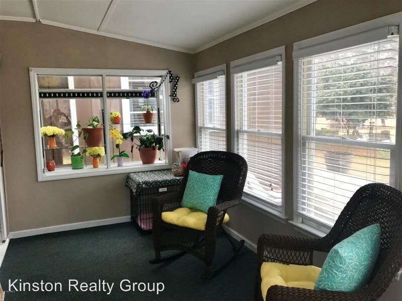 Building Photo - 712 Darden Dr
