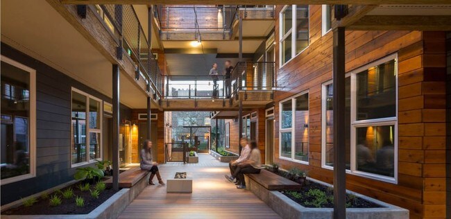 Building Photo - z-053025-Yardhouse Apartments