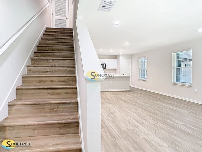 Building Photo - 3821 SW 43rd Ct