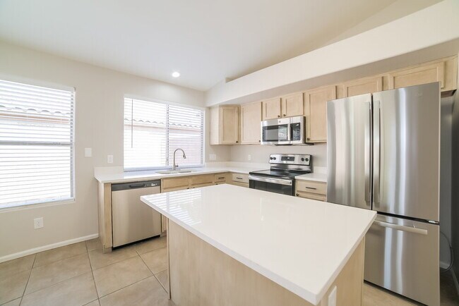 Foto del edificio - 10230 W Jessie Ln